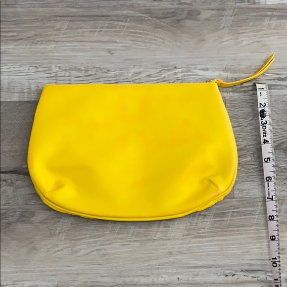 Elizabeth Arden Yellow Handbag - Picture 6 of 6